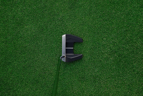 TaylorMade SYSTM2 Bandon 72 Putter, Single Bend, Rechtshand - Golflaedchen.de