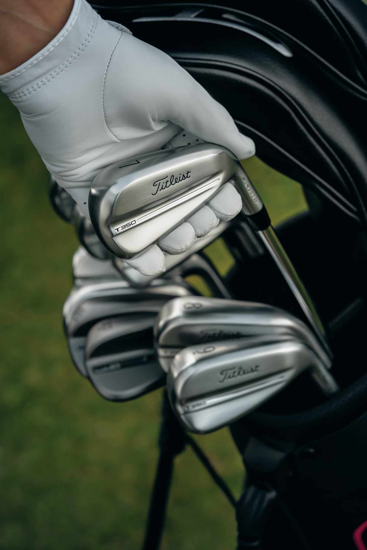 Titleist T350 Eisen, Graphitschaft, Herren Rechtshand - Golflaedchen.de