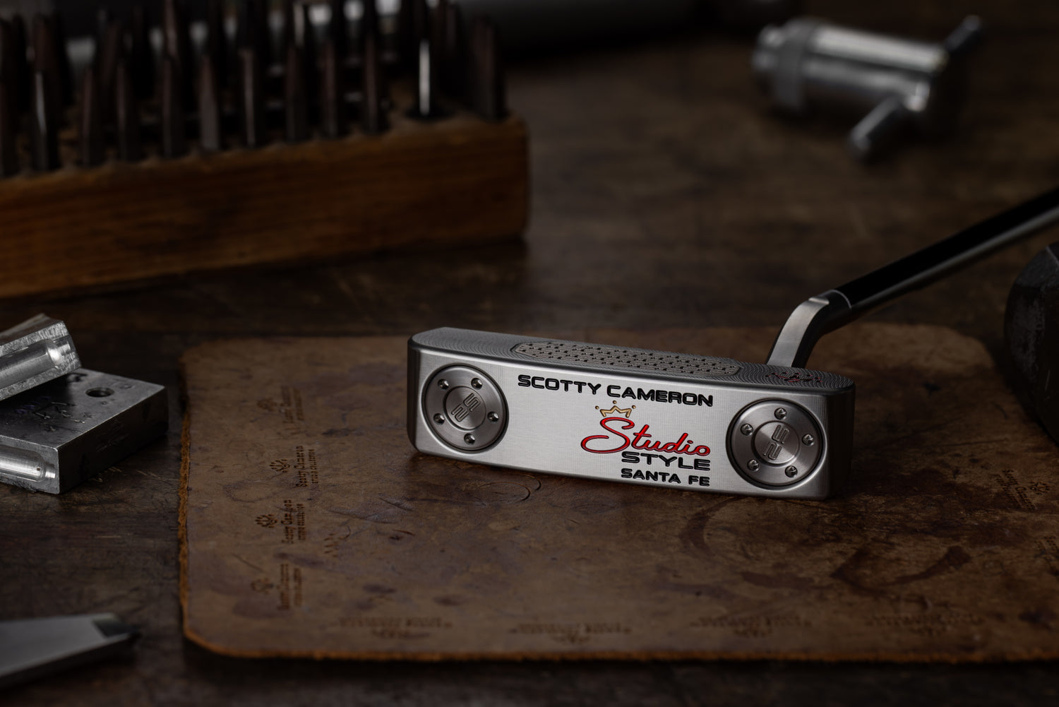Scotty Cameron Studio Style Putter, Santa Fe, Rechtshand - Golflaedchen.de